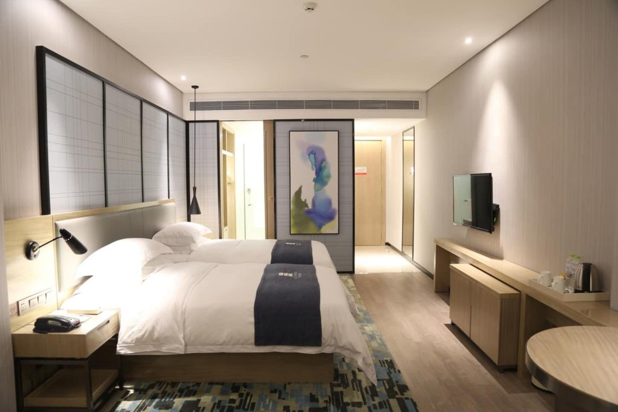 Echarm Hotel Guangzhou Kecun Metro Station Exterior photo